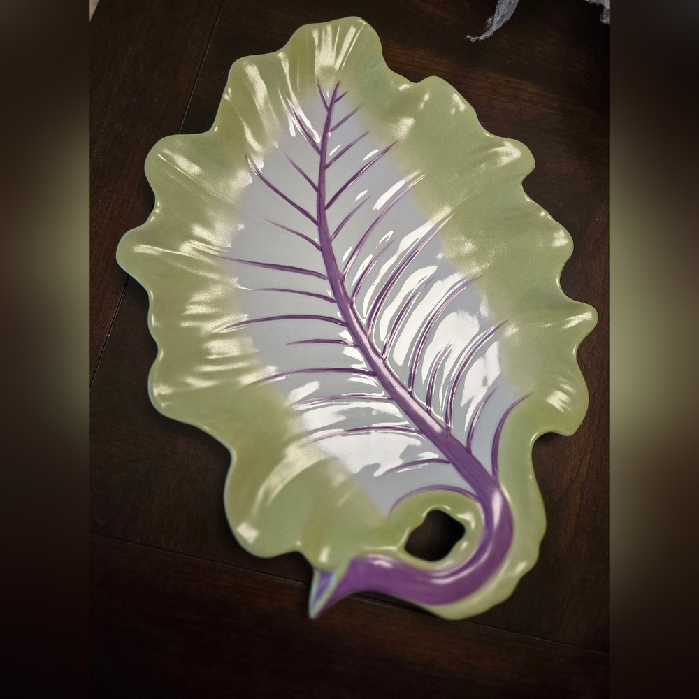 Vtg. Ceramic Majolica Leaf Plate Global Views,  WilliamsburgCollection 8"Wx10"L